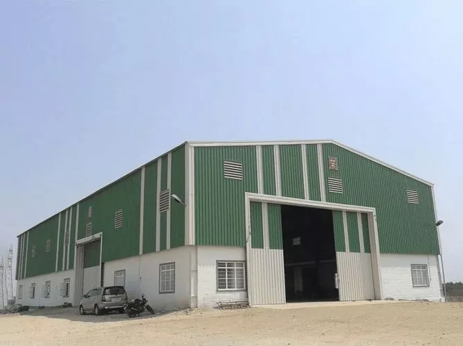 Praktik və gözəl prefab metal anbar binası