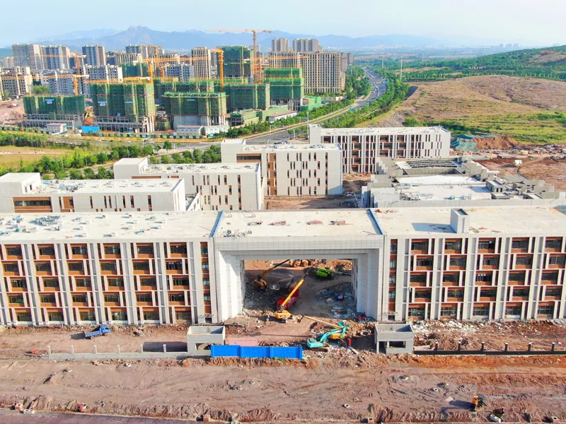 Mühəndislikdən əvvəl High Rise Polad quruluşu məktəb binası